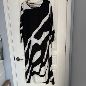 SHEIN Monochrome Long Sleeve Dress